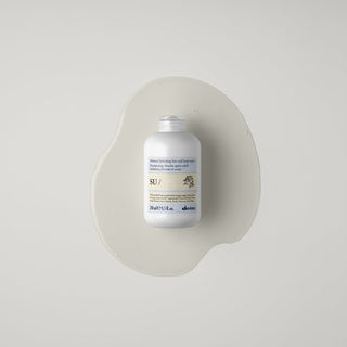 SU/ aftersun hydrating hair and body wash 